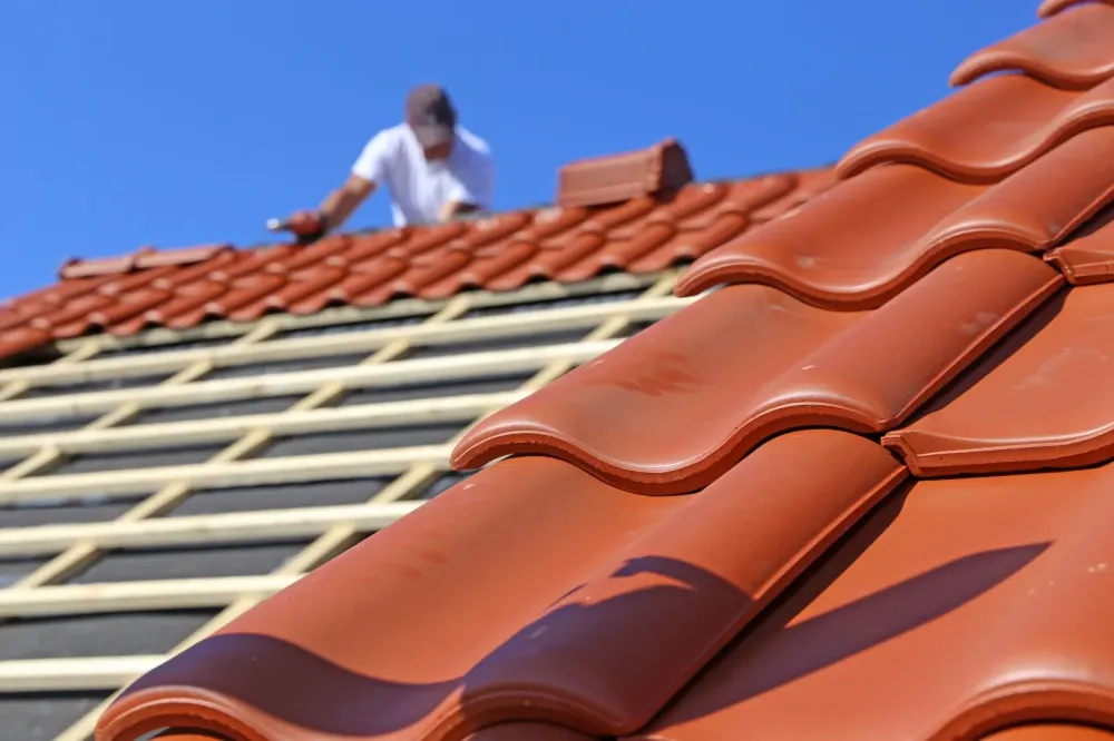 Nettoyage de toiture près de Marignane 